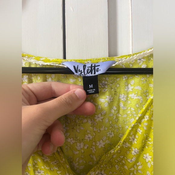 Vylette blouse - Picture 2 of 4